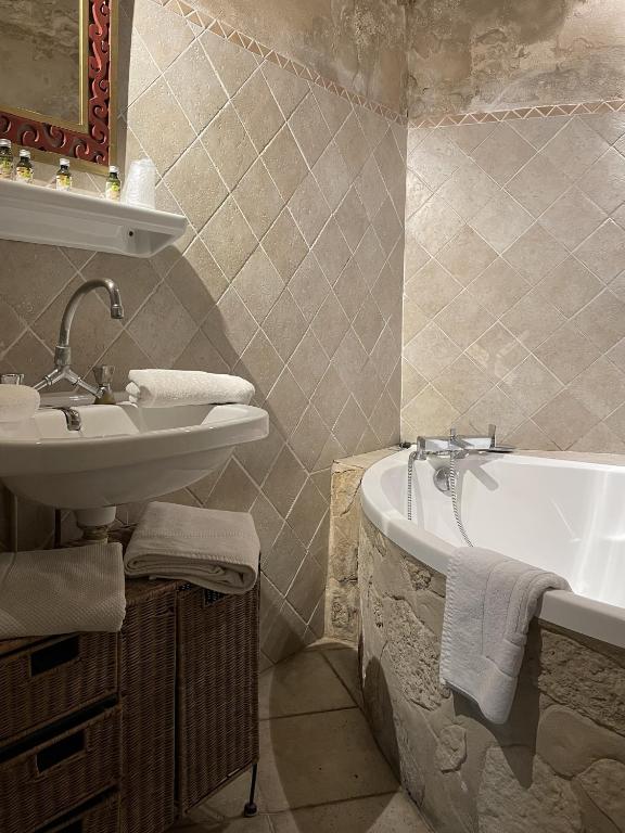 In Provence Hôtel - Deluxe Suite