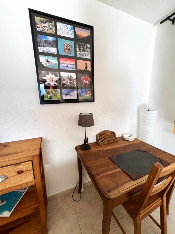 Posezení v ubytování Bel appart - 2 chambres - terrasse - vue exceptionnelle - à 5 minutes du centre ville