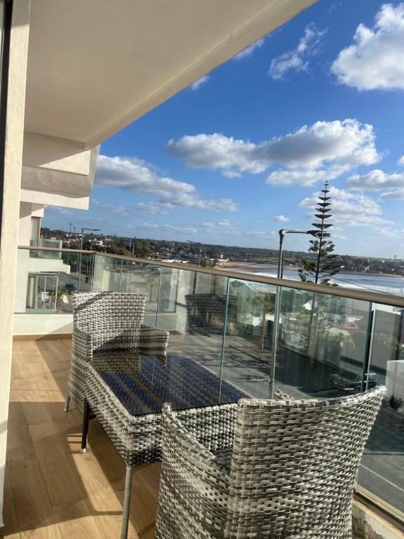 Balkón nebo terasa v ubytování Luxurious Apt - Sea View