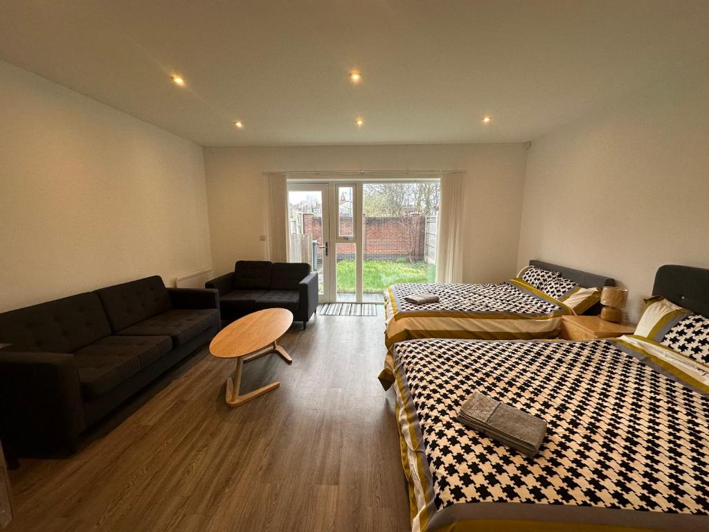 Posezení v ubytování C U Property Ltd