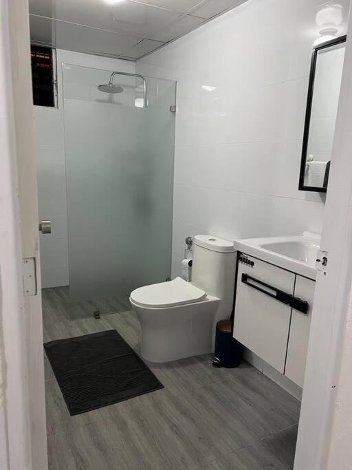 Koupelna v ubytování Moderno Apt en la ciudad