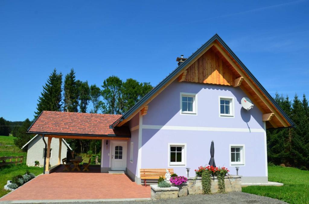 Budova, kde se prázdninový dům nachází