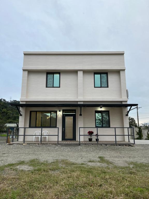 楠山民宿評價、特色體驗、房價資訊、訂房連結 – 溫馨原木風格與親切服務 - 照片 2
