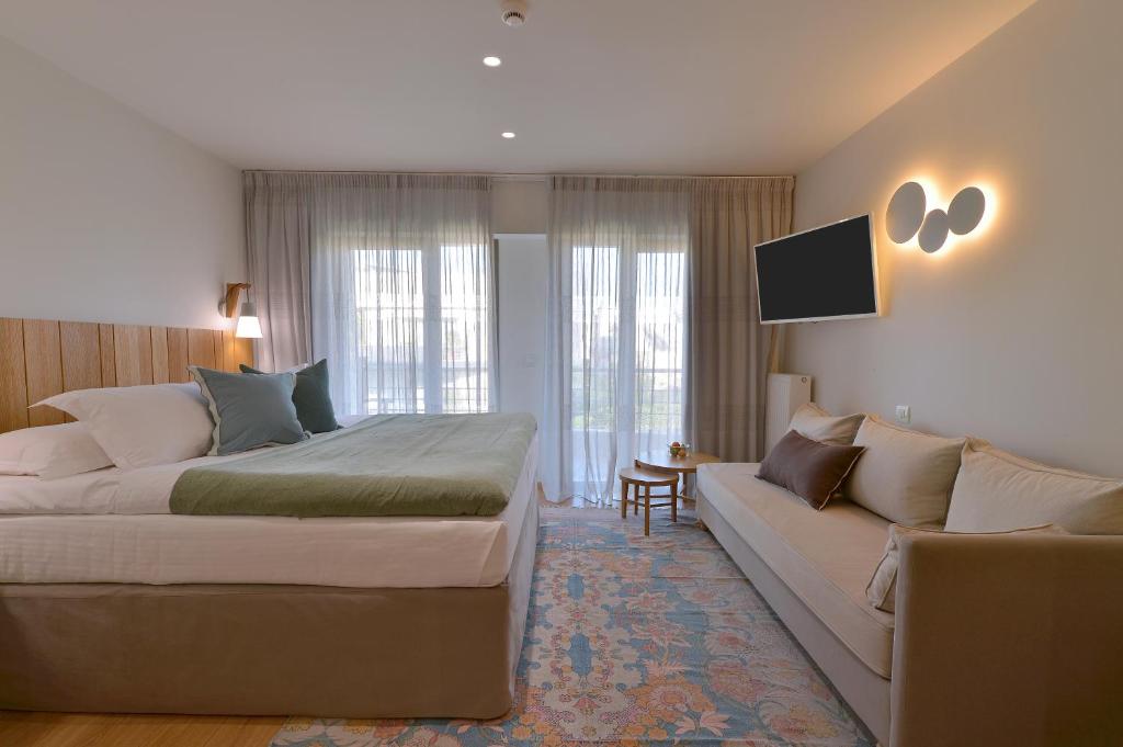 MIRIVILI hospitality & wellness - 11