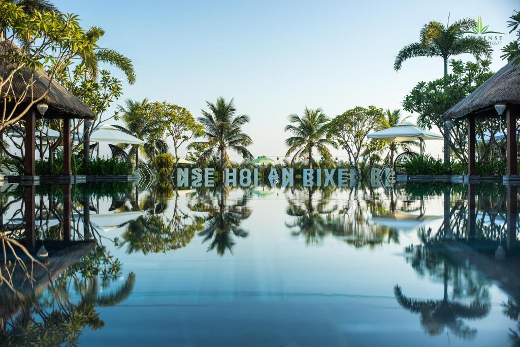 Bazén v ubytování Silk Sense Hoi An River Resort - A Sustainable Destination nebo v jeho okolí