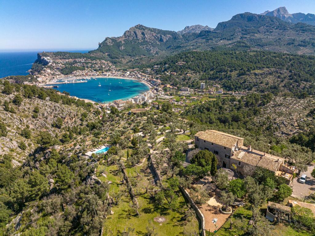 an aerial view of a resort and a beach at Agroturismo Muleta de Ca S'hereu in Port de Soller