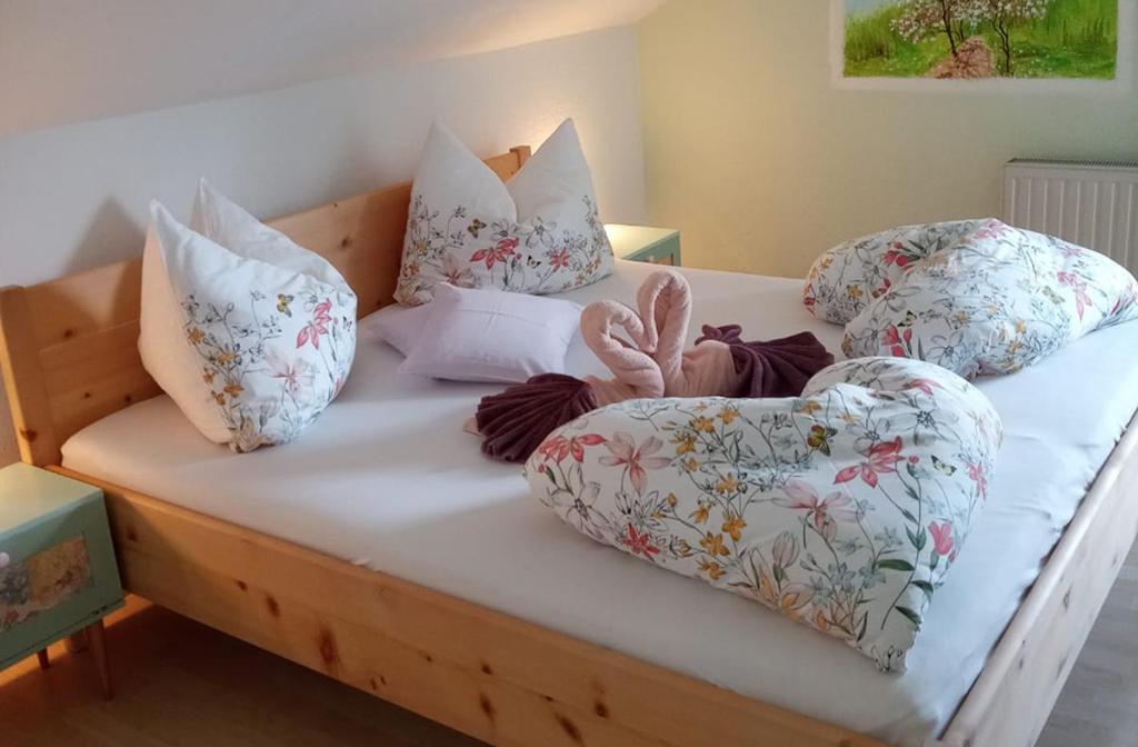 Postel nebo postele na pokoji v ubytování Naturkräuterhaus Eder