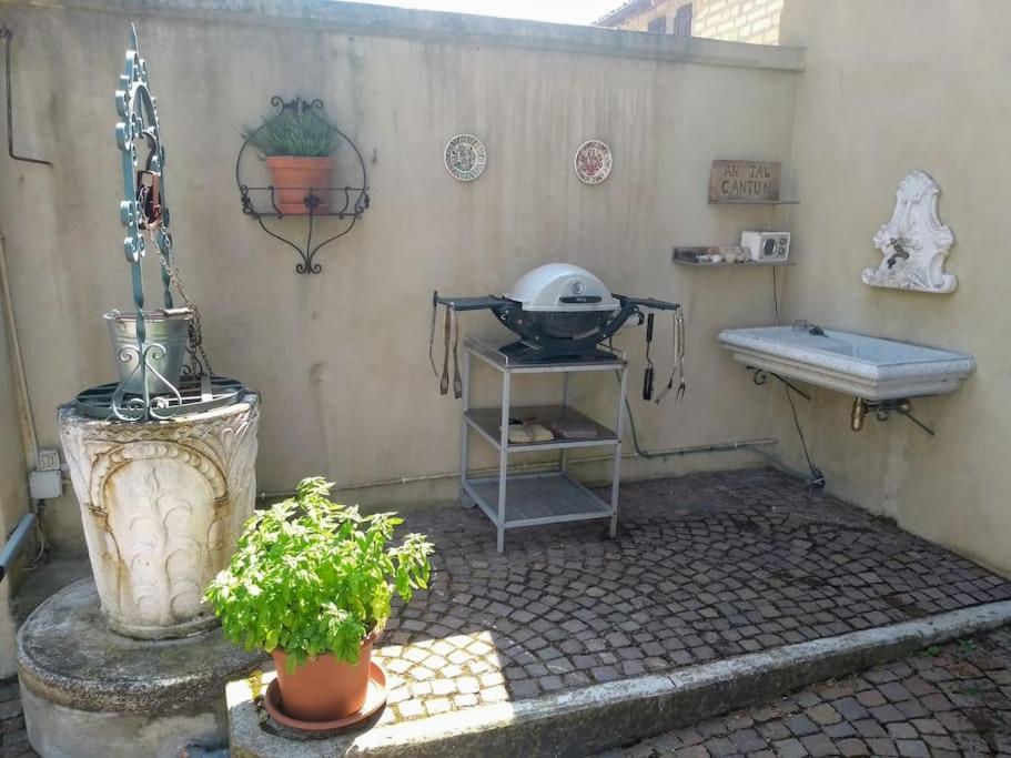 Fotografie z fotogalerie ubytování Al Cedro Terrazza sul Monferrato con Idromassaggio v destinaci Grazzano Badoglio