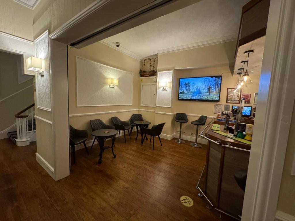 Winchmore Hotel - Resim 14