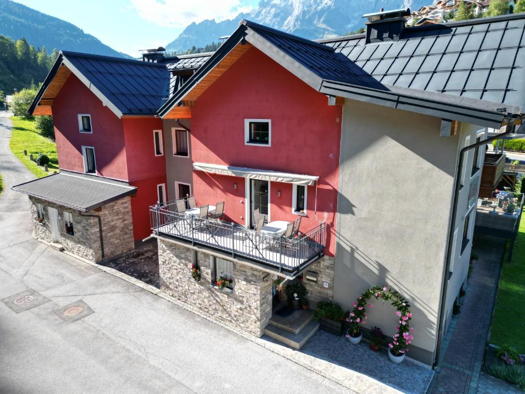 Výhľad na hory alebo výhľad na hory priamo z apartmánu