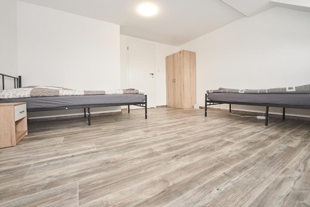 Postel nebo postele na pokoji v ubytování Monteurwohnung Glauchau