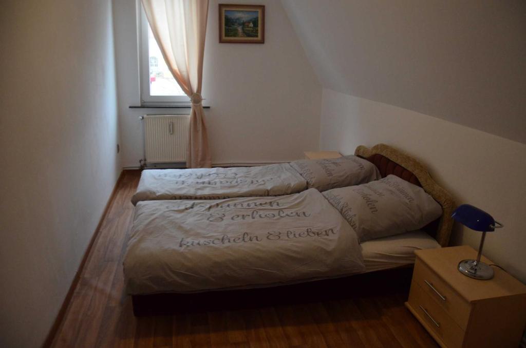 Katil atau katil-katil dalam bilik di LEKOMA Pension
