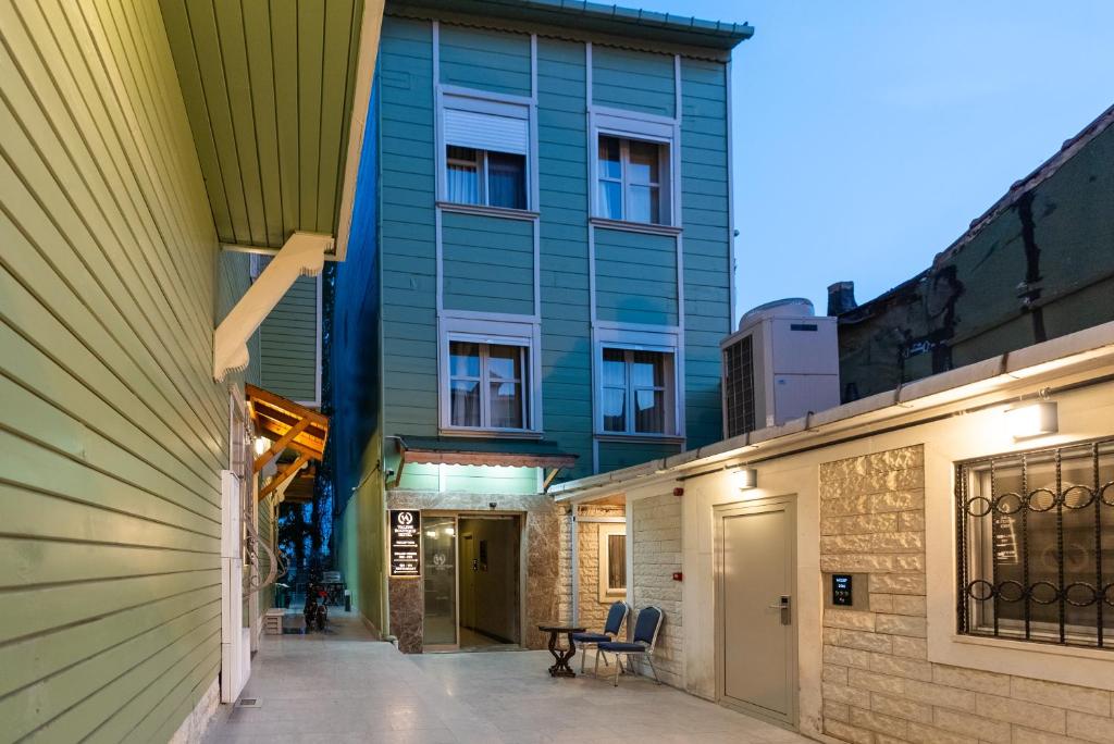 Budova, kde se aparthotel nachází