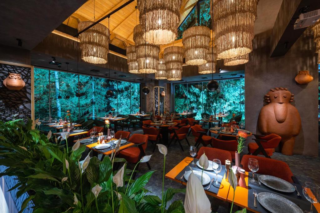 Restaurace v ubytování Stara Pravda Hotel - History