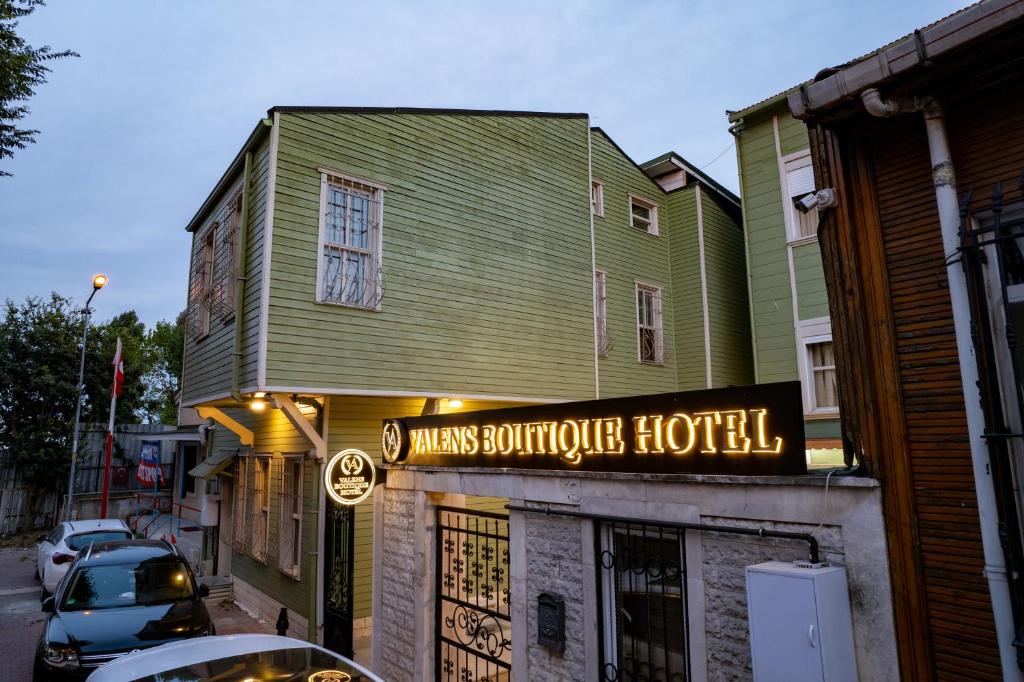 Budova, kde se aparthotel nachází
