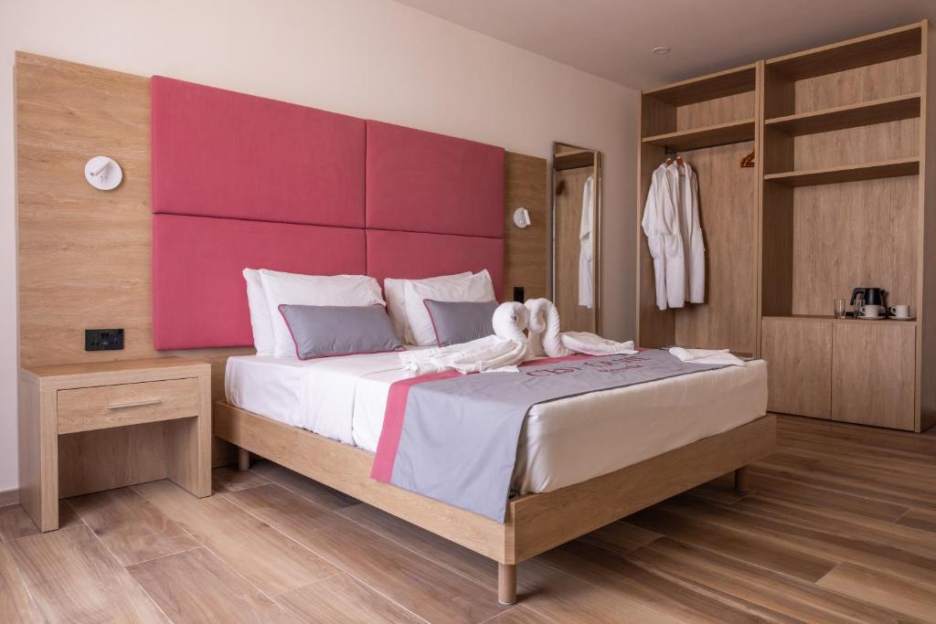 C'est La Vie Boutik Swieqi - 11