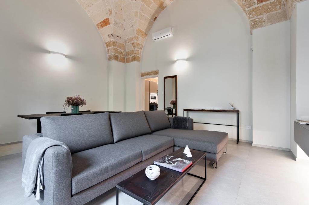 Posezení v ubytování Chapeau Apartment - Lecce Selection