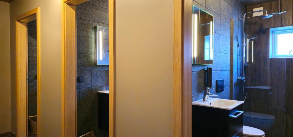Baðherbergi á Akureyri Hostel