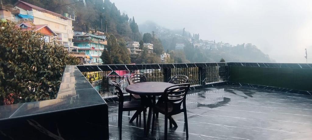 Balkón nebo terasa v ubytování Kaskilay