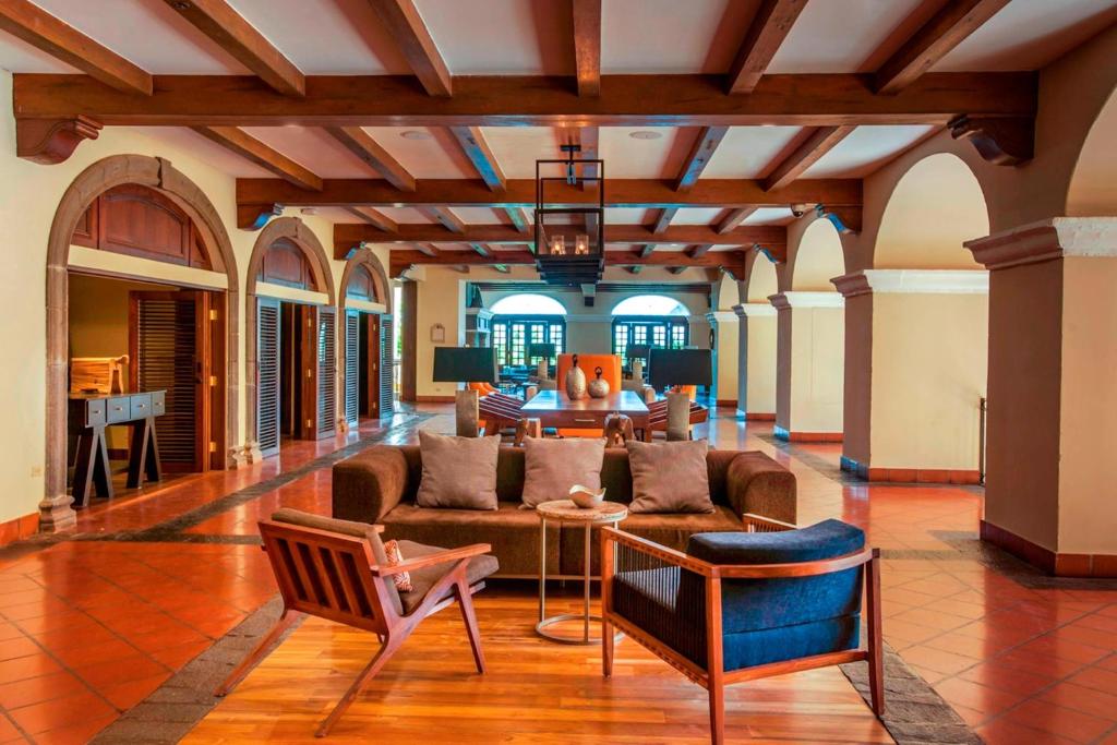 Posezení v ubytování Costa Rica Marriott Hotel Hacienda Belen