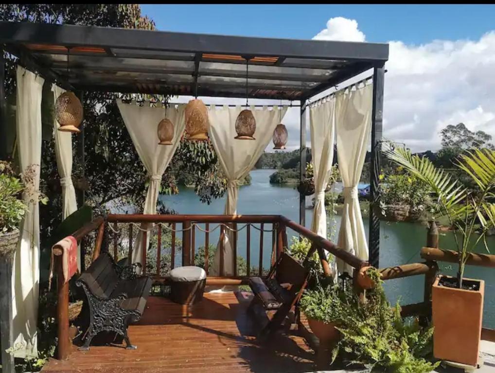 Finca Marbella Guatape - 四居室房屋