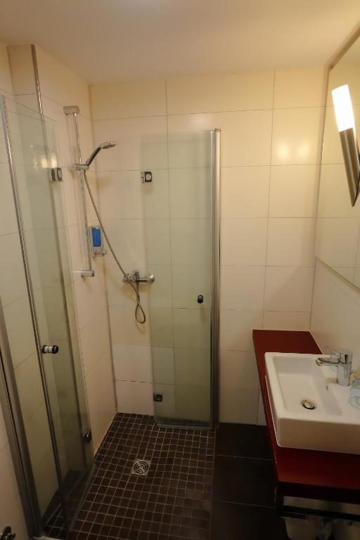 Koupelna v ubytování Hotel Stadt Daun