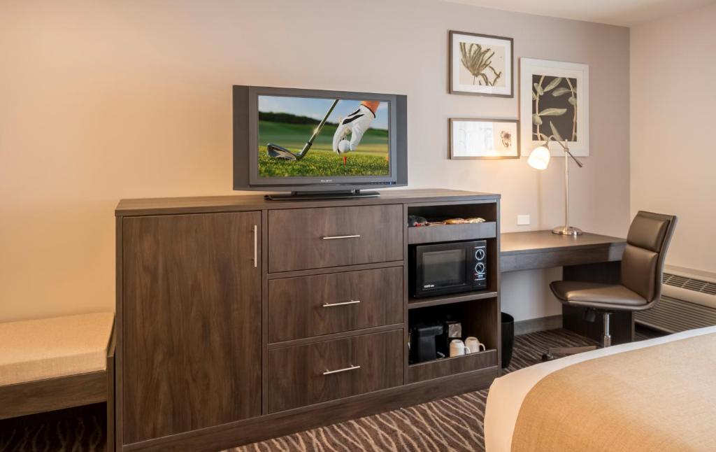 Country Inn & Suites by Radisson, Rochester-Pittsford-Brighton, NY - 