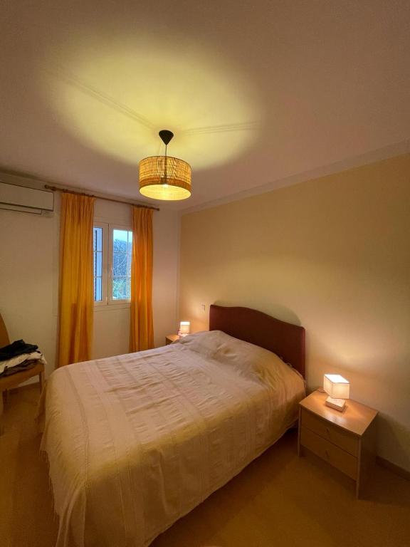 Cama ou camas em um quarto em Villa 180&deg; C de vue imprenable