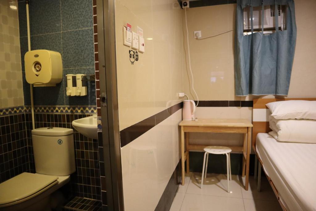 Bilik mandi di Hong Kong Hostel