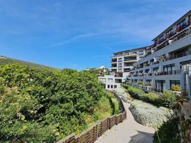Luxury Penthouse in Herolds Bay - Newly Refurbished - Image 7