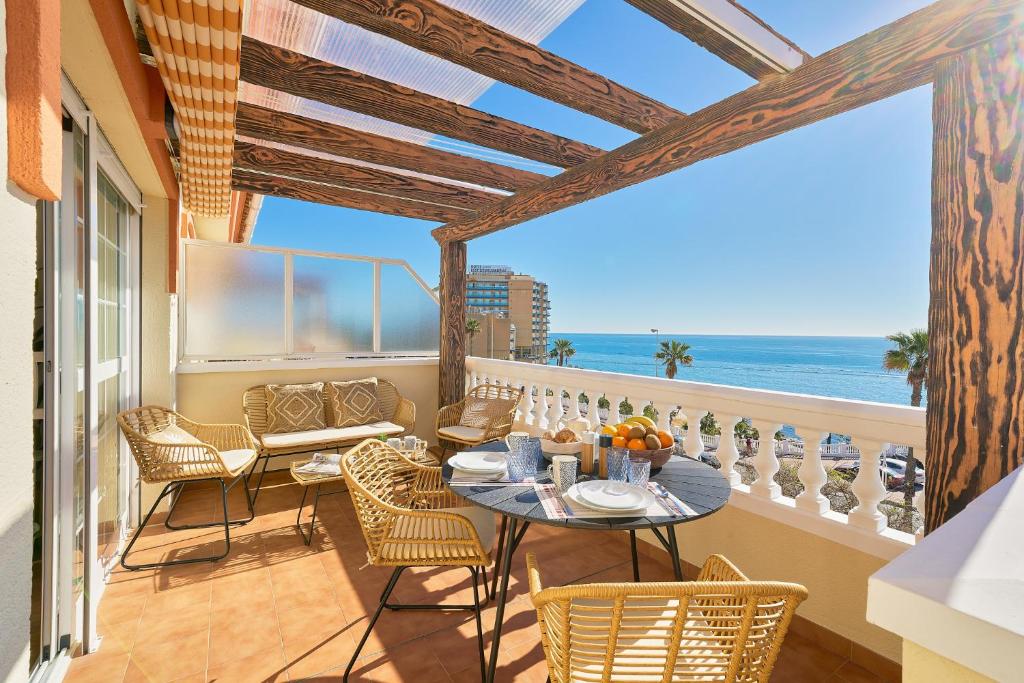 Sea la vie by Lovely Rentals