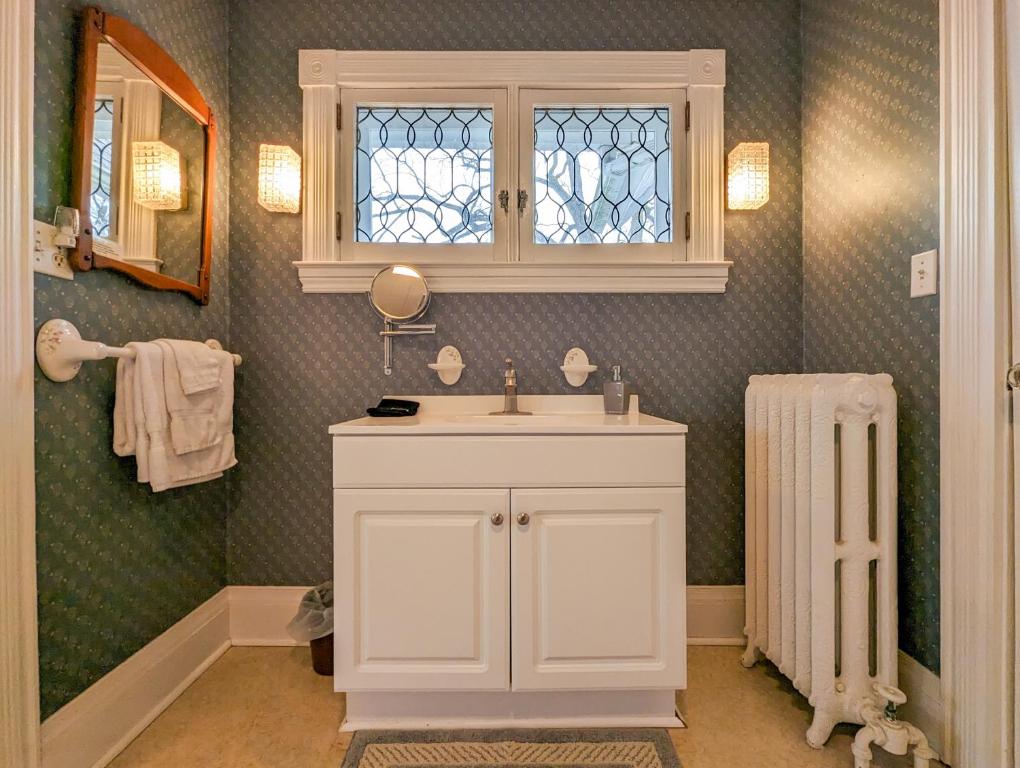 Fotografie z fotogalerie ubytování Hudson Manor Bed & Breakfast v destinaci Watkins Glen