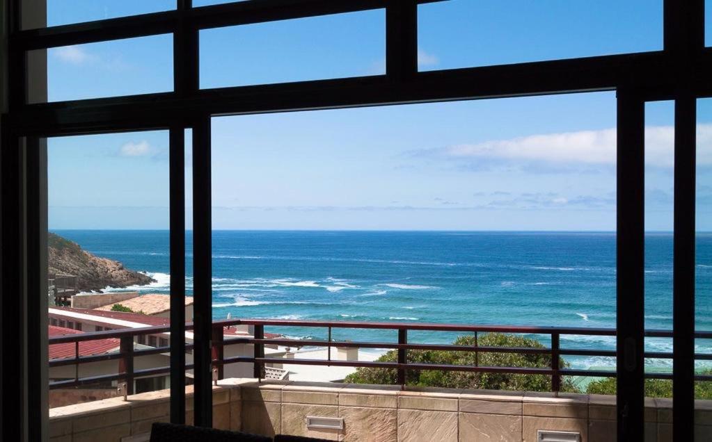 Luxury Penthouse in Herolds Bay - Newly Refurbished - Image 18