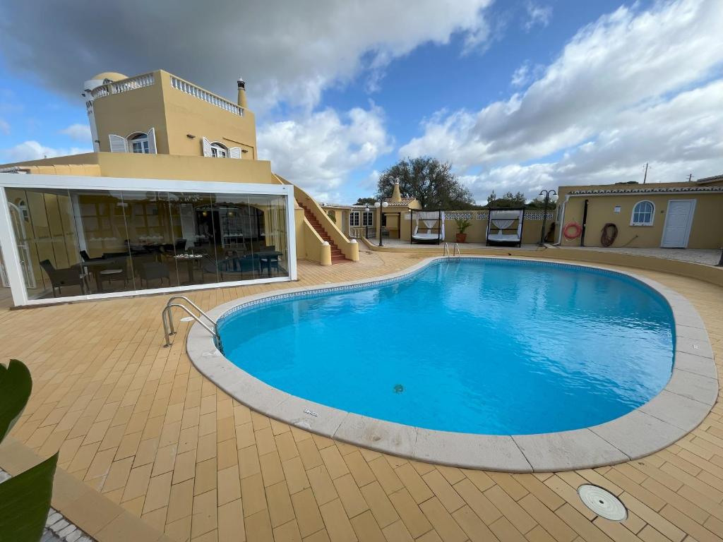 A piscina localizada em Quinta Nova Vale Del Rey ou nos arredores