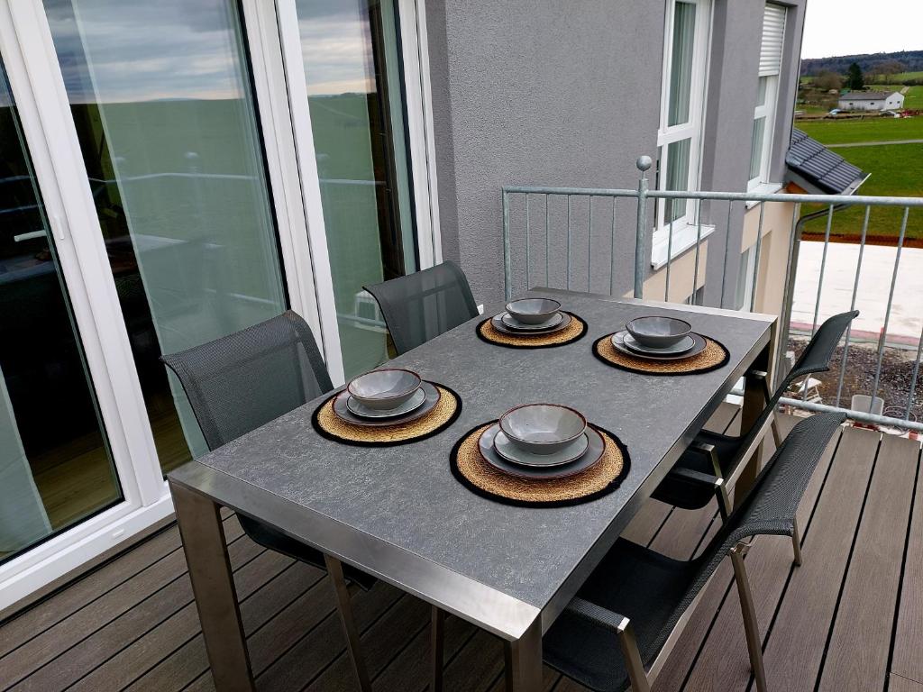 Balkón nebo terasa v ubytování Premium Vulkaneifel Chalet