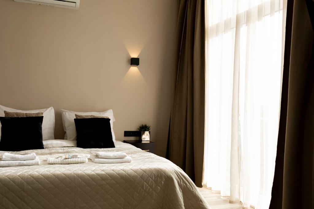 Grand Central Suites - Housity