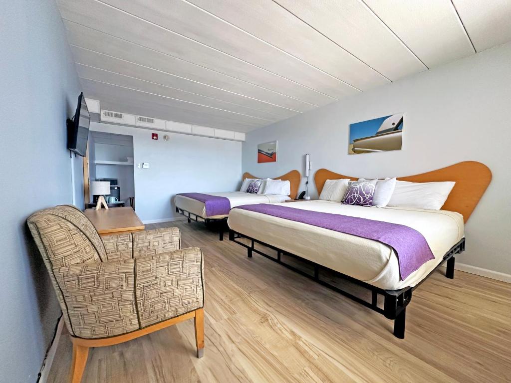 Postel nebo postele na pokoji v ubytování Shalimar Resort