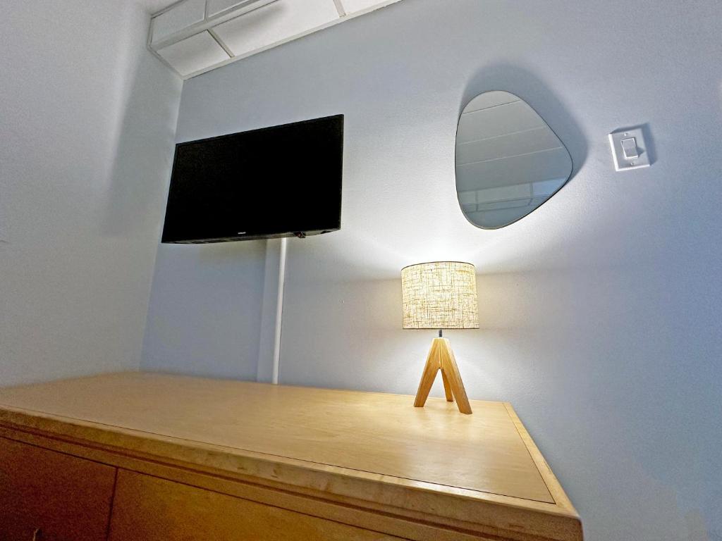 TV a/nebo společenská místnost v ubytování Shalimar Resort