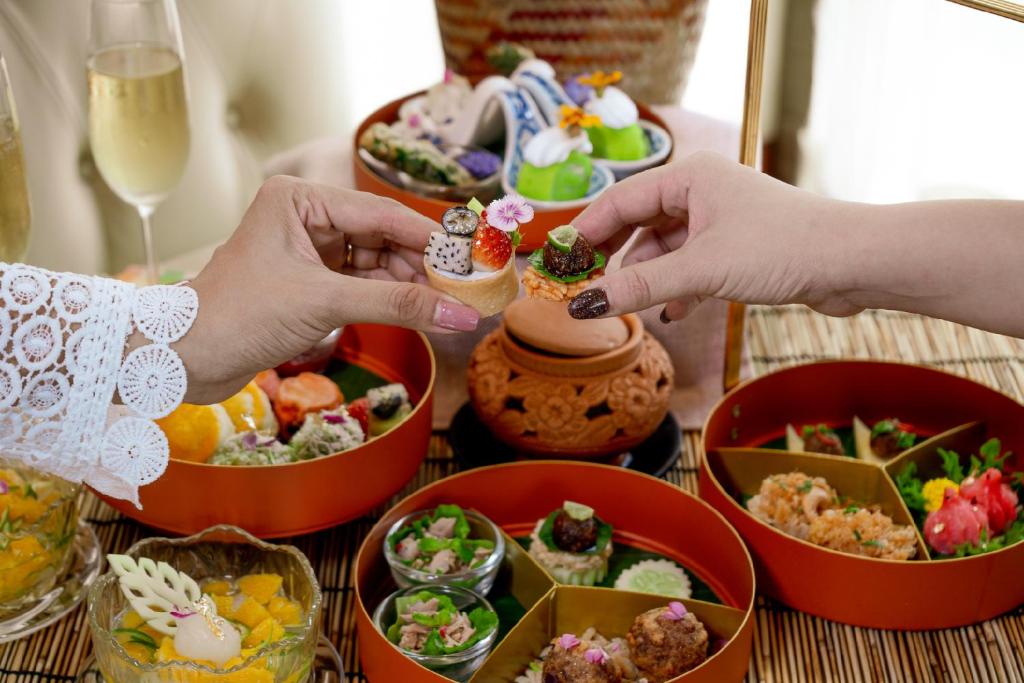 Hotel Indigo Bangkok Wireless Road by IHG - Resim 37