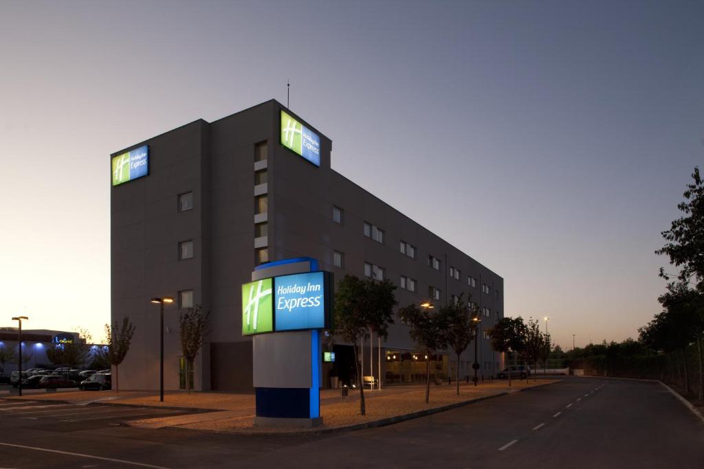Holiday Inn Express Madrid-Getafe, an IHG Hotel, Getafe ...