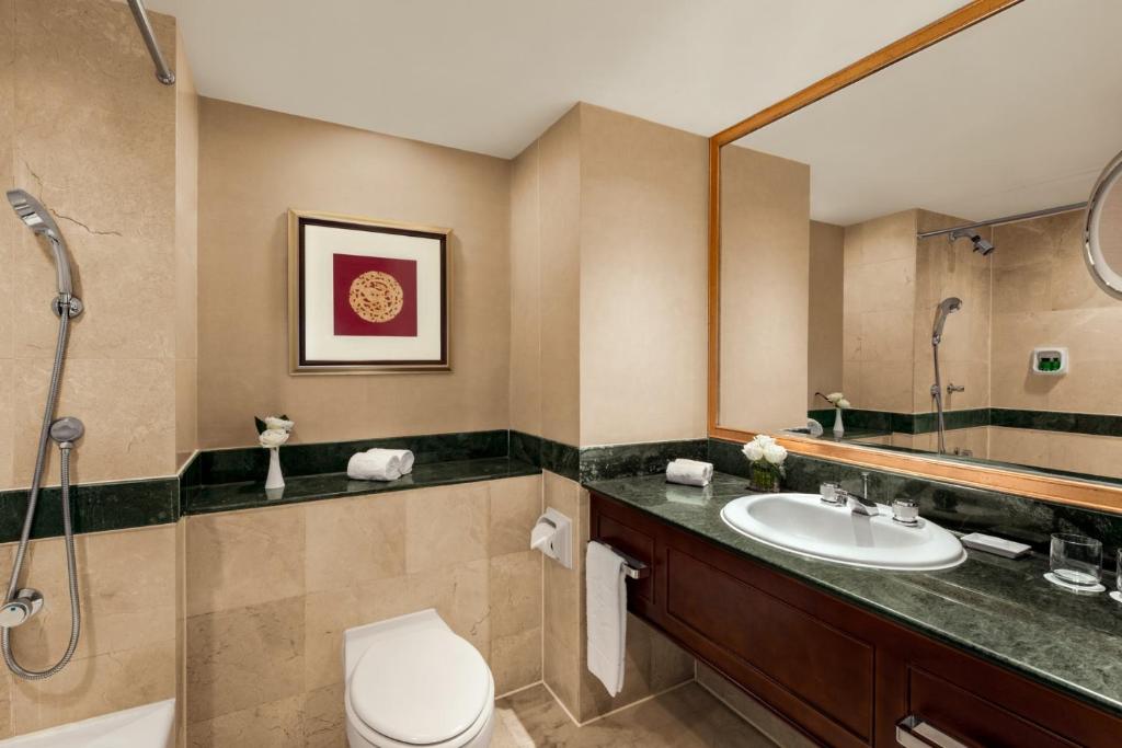 Koupelna v ubytování Shangri-La Beihai