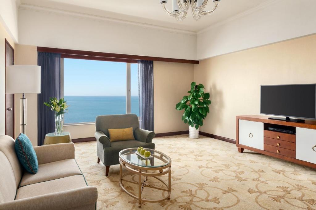 Shangri-La Beihai - Deluxe Suite