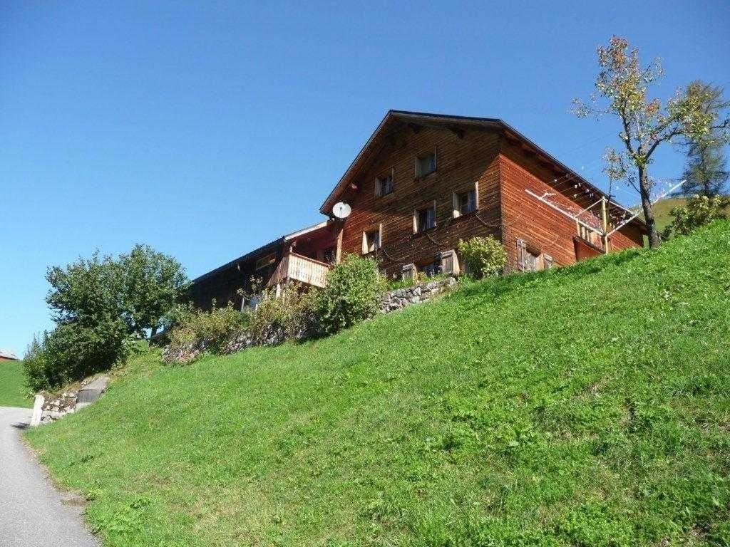 Haus Häsischa - Biobauernhof im Biosphaerenpark -