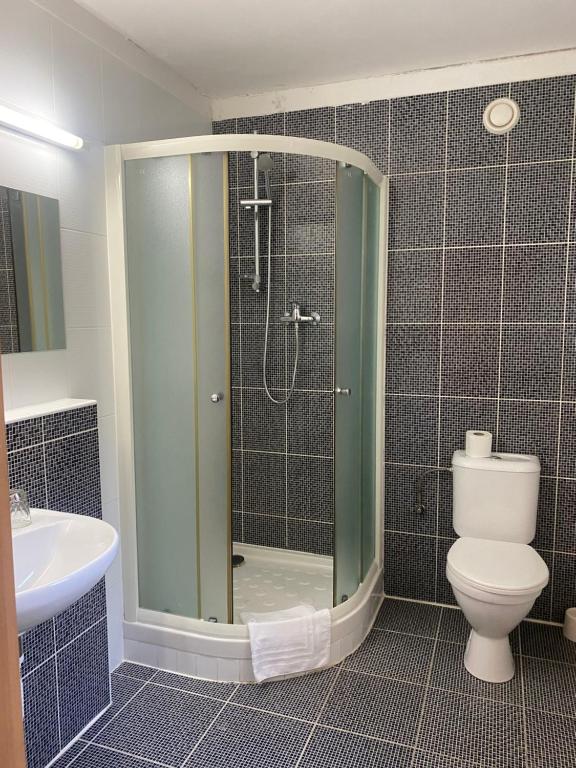 Koupelna v ubytování HOTEL RAJSKY