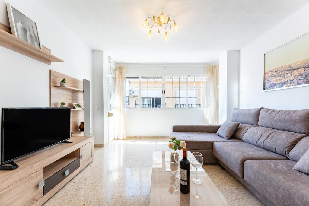 Μια τηλεόραση ή/και κέντρο ψυχαγωγίας στο Apartamento Fuengirola