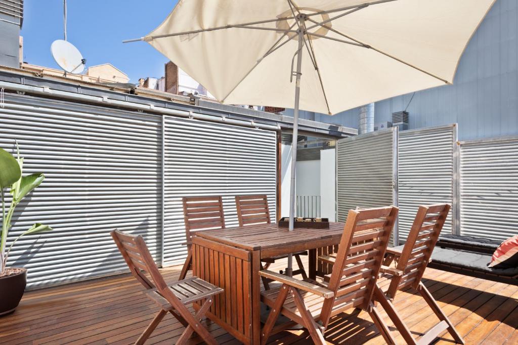 My Space Emirates - Executive Apartments with Private Balcony - Apartamento Con Terraza
