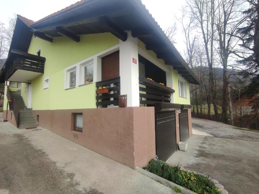 Budova, kde se apartmán nachází