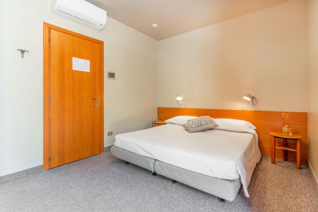 Albergo Sorriso - Habitación Doble Con Baño Privado