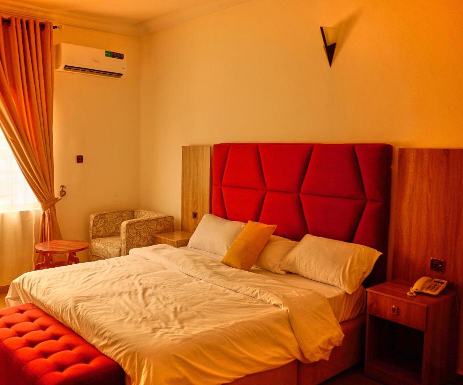 Postel nebo postele na pokoji v ubytování Bosanic Hotel