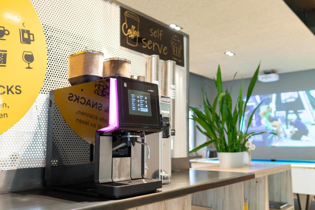 a&o Nürnberg Hauptbahnhof - Resim 26